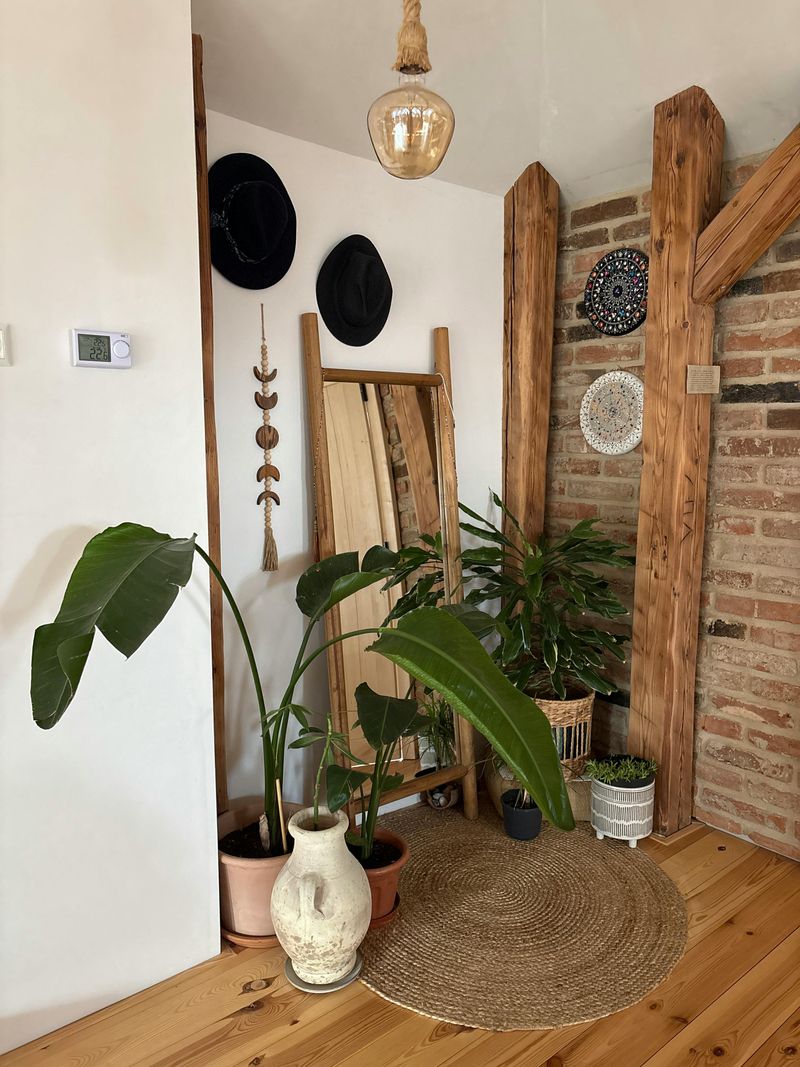 Coastal-Inspired Maine Decor Ideas Showcasing Winter Cottage Style - Decor Hint Seagrass And Jute Rugs