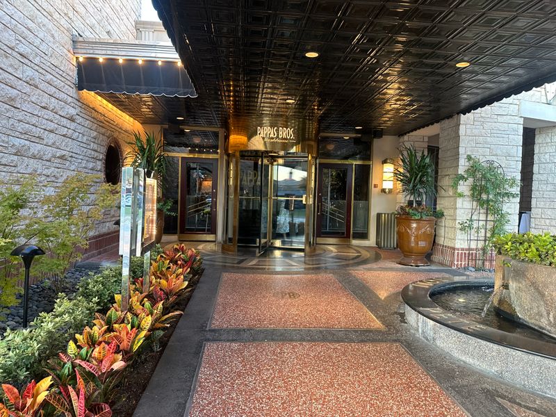 The Texas Restaurant Run By Generations - And Still Packed Every Night - Decor Hint Strategic Locations In Prime Dining Districts