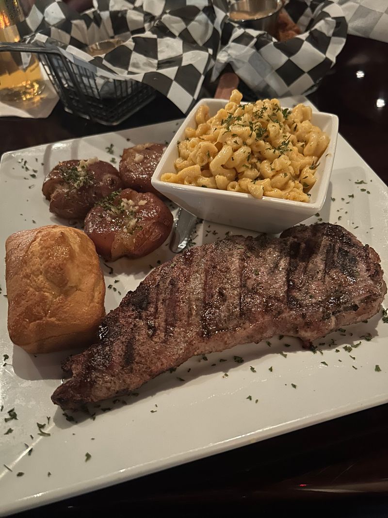 Crawdaddys Restaurant & Bar