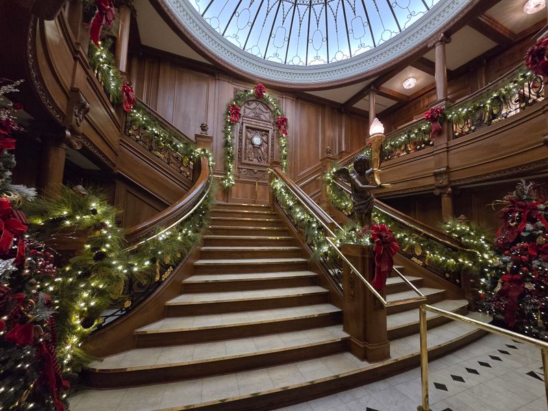 Titanic Museum Attraction Photo Gauntlet