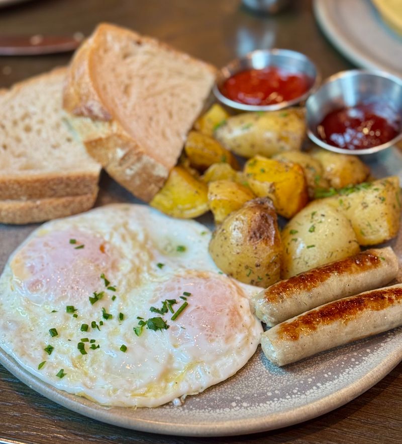 13 Washington Soul Food Buffets Where Comfort Meets Flavor - Decor Hint Conversation