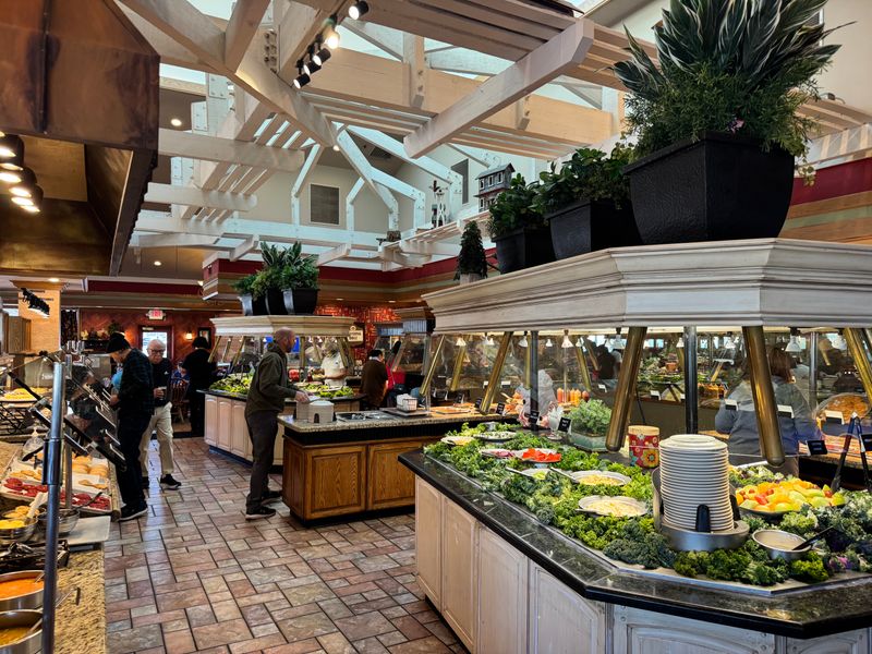 17 Utah Buffets That Capture The Golden State's Flavor From Coast To Valley - Decor Hint Chuck-A-Rama Buffet - Murray