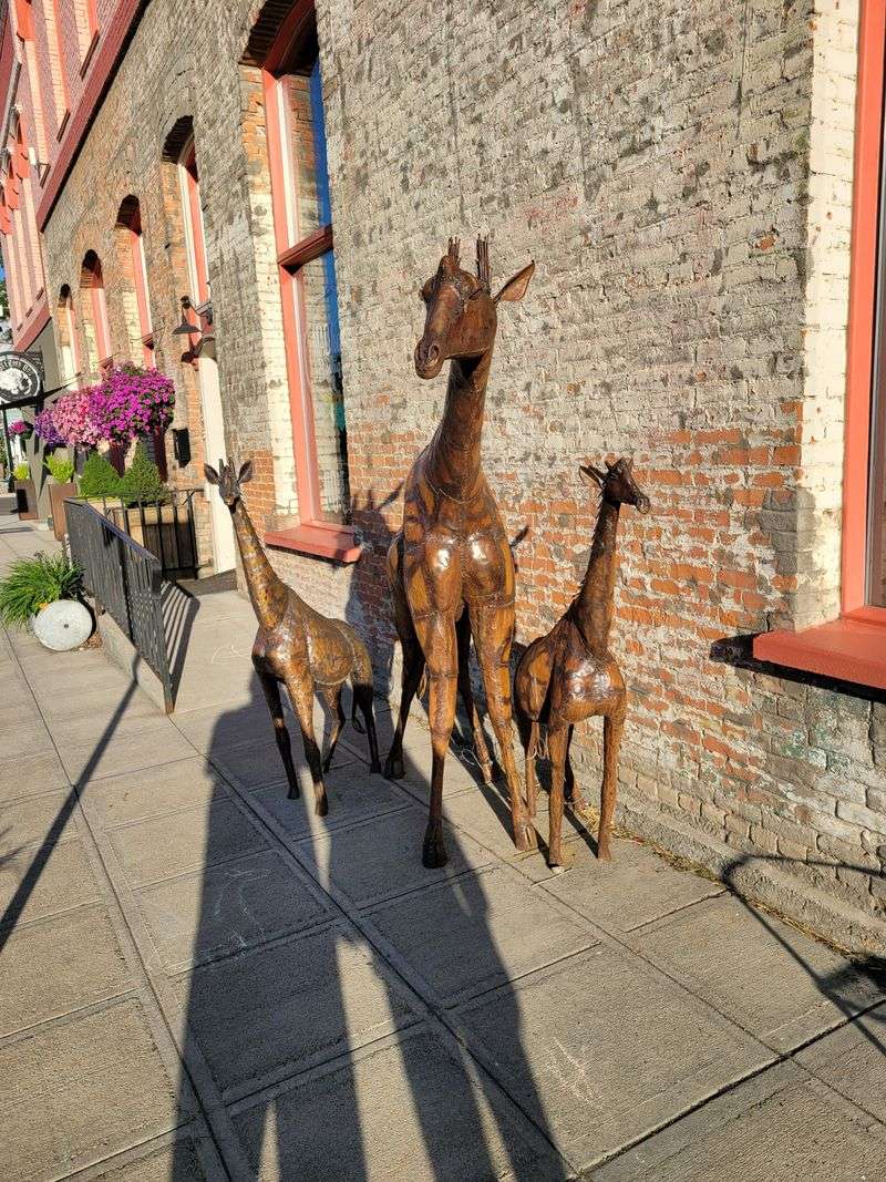 The Oregon Mountain Town So Affordable, Retirees Are Calling It A Dream - Decor Hint Cultural Attractions Beyond Expectations