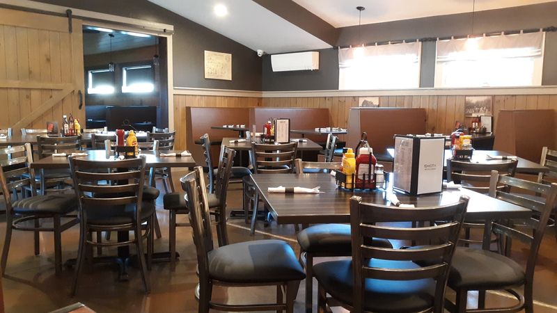 12 Places In South Dakota Where BBQ Still Tastes Like It Did Generations Ago - Decor Hint Dakota Smokehouse