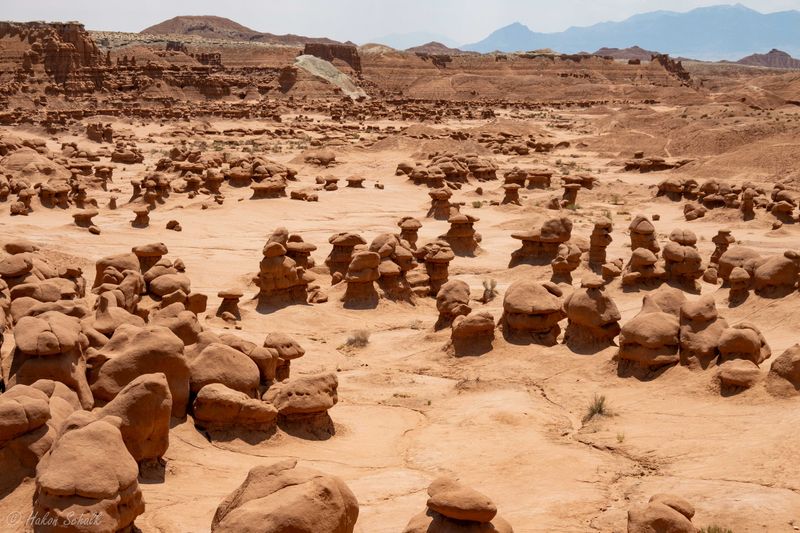 11 Mesmerizing Sites In Utah Locals Try To Keep Under Wraps - Decor Hint Goblin Valley State Park