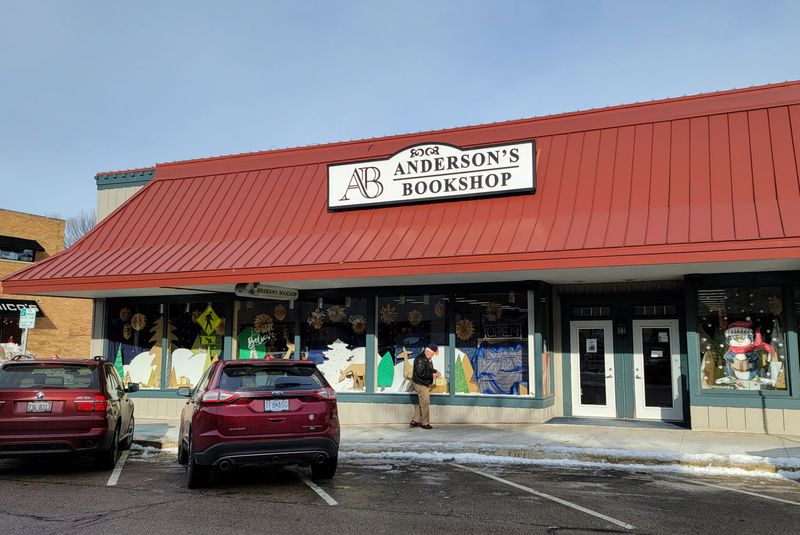 13 Naperville Winter Moments That Feel Straight Out Of A Holiday Movie - Decor Hint Festive Storefront at Anderson's Bookshop