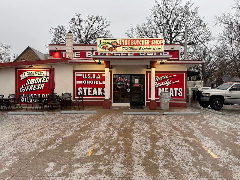 Missouri Butcher Shops And Markets That Keep Customers Coming Back - Decor Hint The Butcher Shop at the Lake