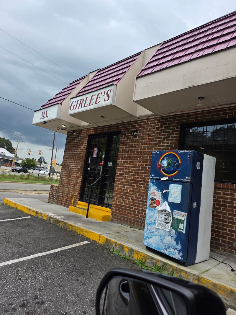 Ms. Girlee's Kitchen