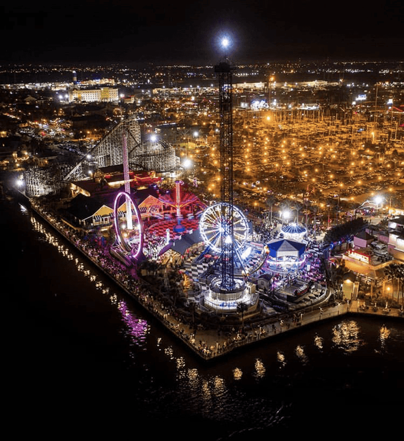22 Overhyped Texas Attractions That Real Texans Skip Every Time - Decor Hint Kemah Boardwalk