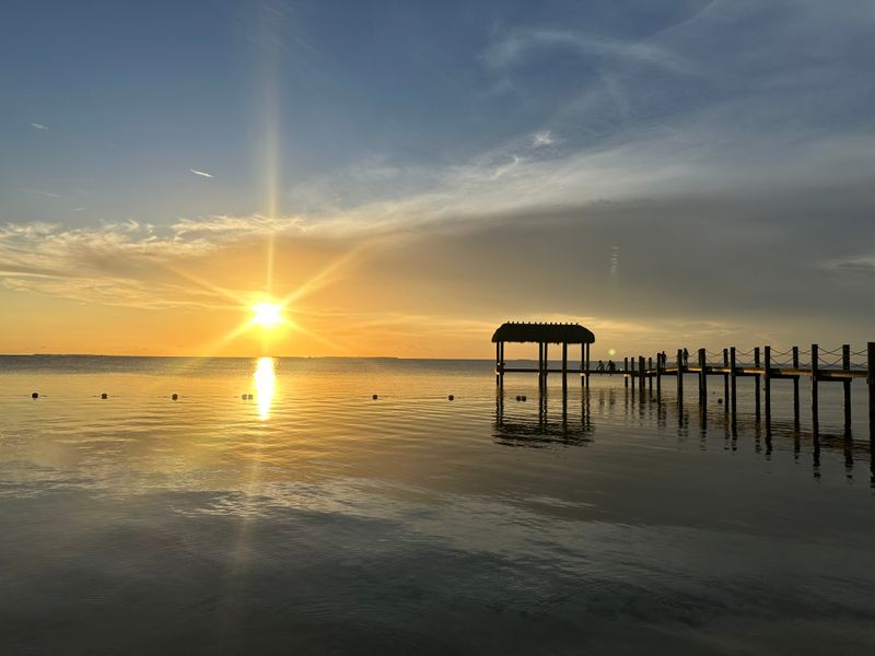 Florida's Hidden Restaurants That Don't Advertise But Stay Full Every Night - Decor Hint Marker 88