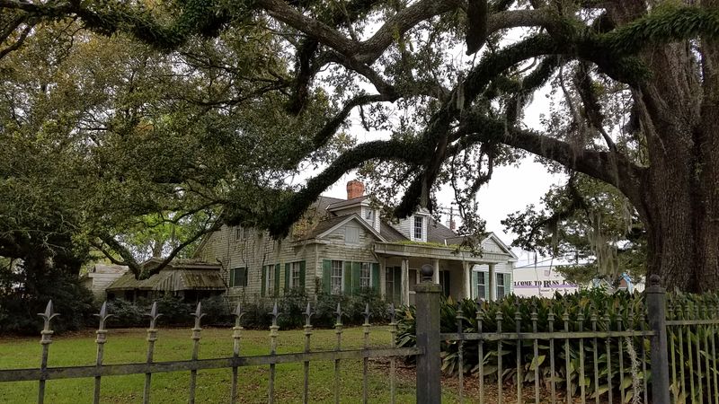 Louisiana Coastal Towns For Winter Relaxation And Cultural Immersion - Decor Hint Arnaudville