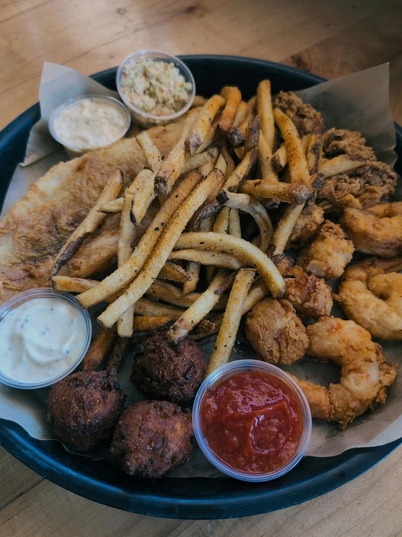 17 Timeless Illinois Country Recipes You'll Want To Make Again And Again - Decor Hint Fried Catfish