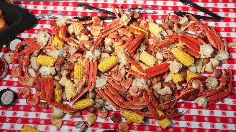16 North Carolina Seafood Buffets That Keep Locals Coming Back Again And Again - Decor Hint Cape Fear Boil Company