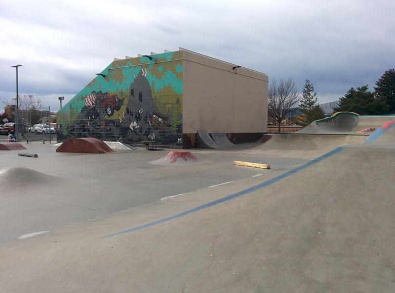 Handmade Crafts Offer Unique Gift Options