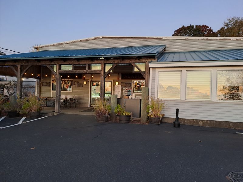 15 Washington Eateries Where The Fried Fish Plate Is The Star Of The Menu - Decor Hint Anthony's Seafood