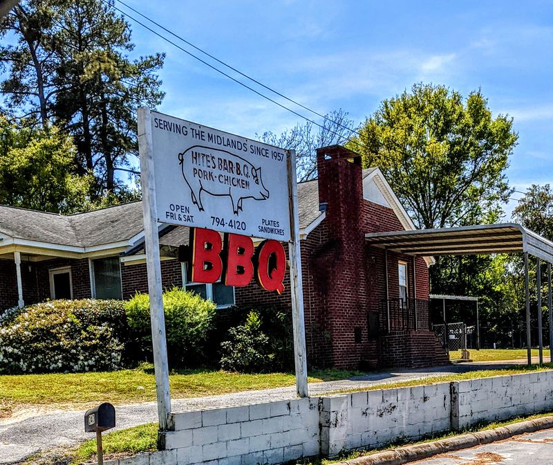 13 South Carolina Roadside Grills Known For Classic Southern Cooking - Decor Hint Hite's Bar-B-Que