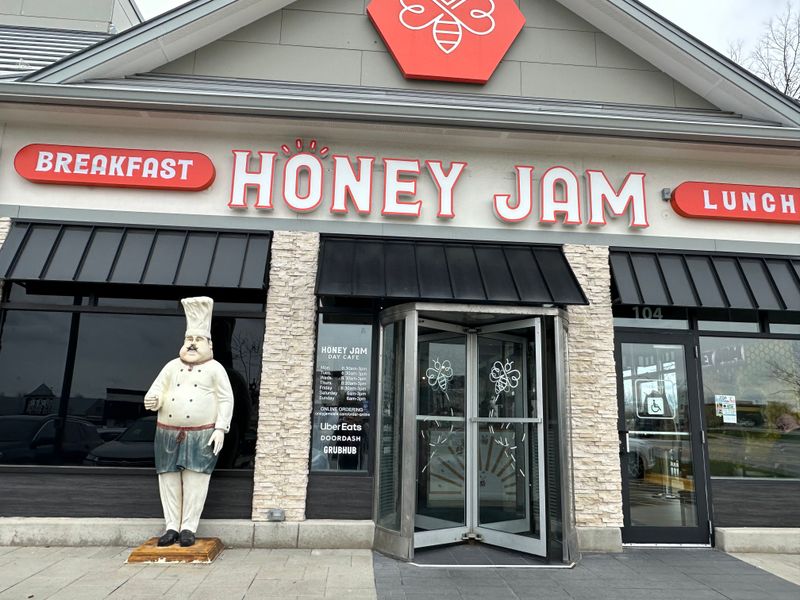 12 Brunch Destinations That Define Naperville's Local Flavor - Decor Hint Honey-Jam Café
