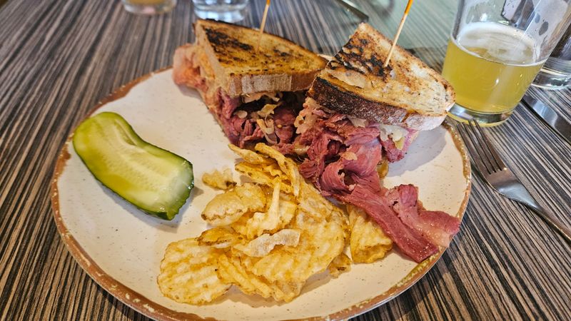 16 Michigan Restaurants People Happily Wait Hours For - And Say It's Worth It - Decor Hint Mudgie's Deli And Wine Shop