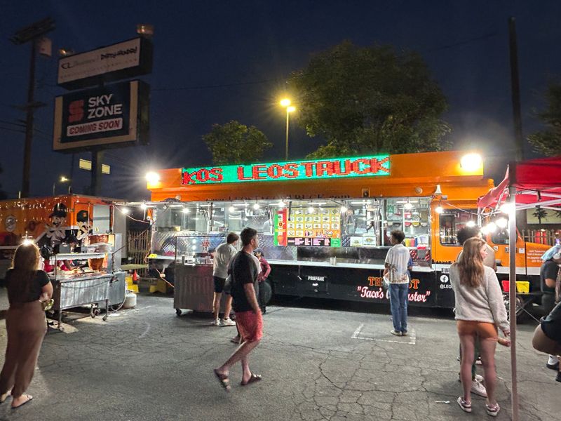 Leo's Tacos Truck