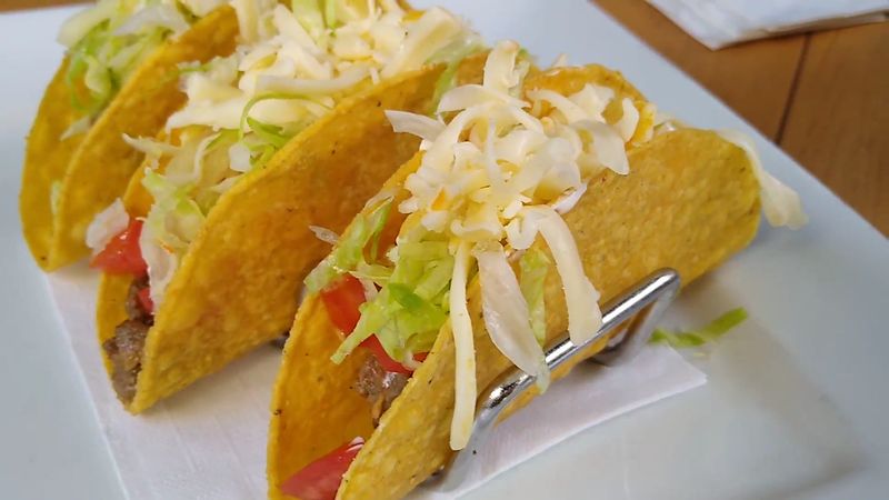 Los Mariachis Bar & Grill