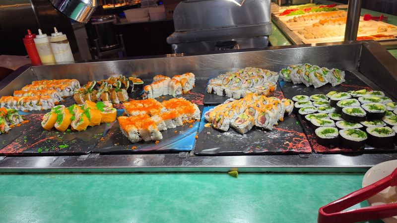 14 New Jersey All-You-Can-Eat Seafood Restaurants Serving Up Endless Coastal Goodness - Decor Hint Hibachi Grill & Supreme Buffet – Cinnaminson