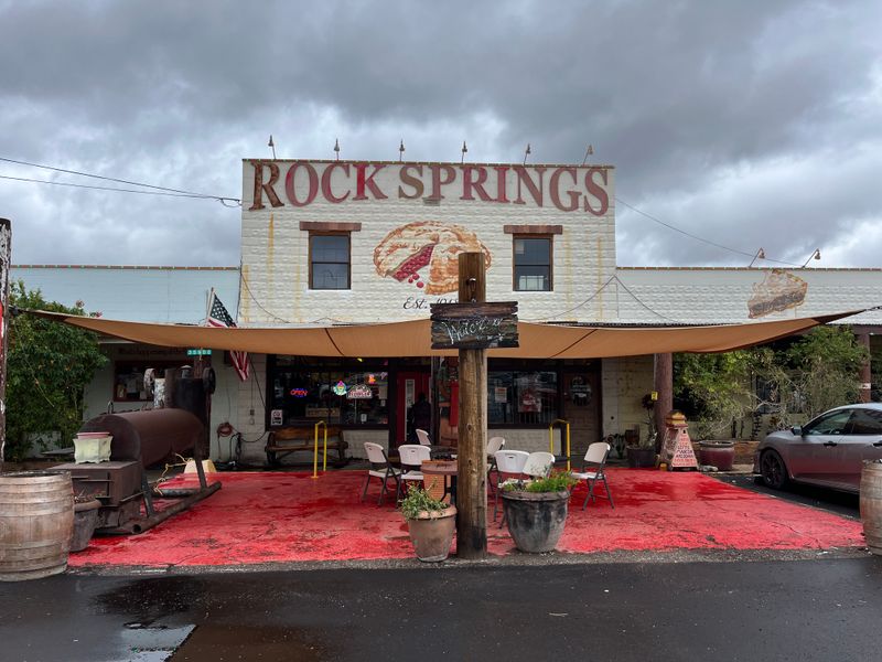 13 Arizona Chicken-Fried Steaks With A Southwestern Twist On Tradition - Decor Hint Rock Springs Cafe