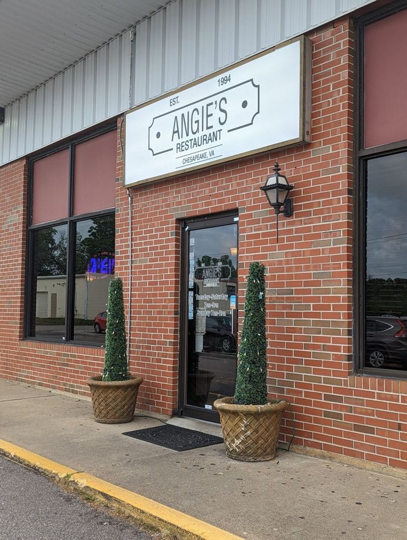 Kentucky Fried Catfish Destinations That Will Have You Hooked After One Bite - Decor Hint Angie's Family Restaurant