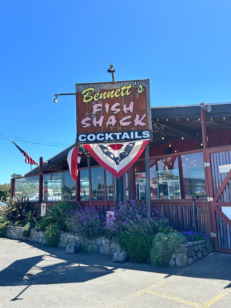 15 Washington Eateries Where The Fried Fish Plate Is The Star Of The Menu - Decor Hint Bennett's Fish Shack