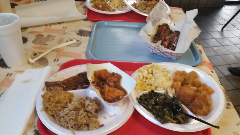 South Carolina Fried Chicken Joints Locals Pack Out Daily - Decor Hint Mamma Brown's BBQ