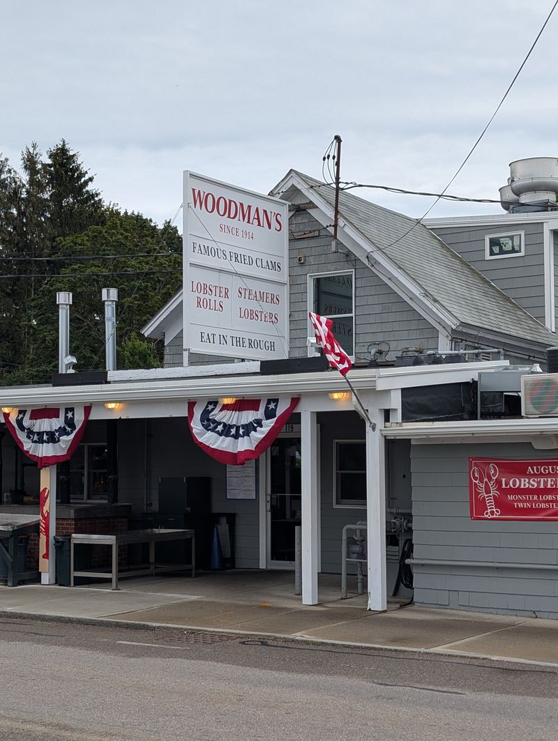 14 Massachusetts Spots Serving Tavern-Style Fish Fries Just Like The Old Days - Decor Hint Woodman's of Essex