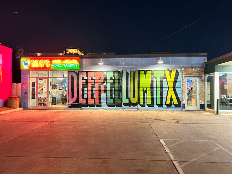 Gus's World Famous Fried Chicken