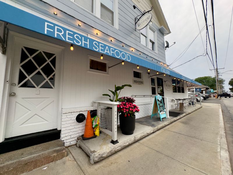 Waterfront Restaurant and Tavern