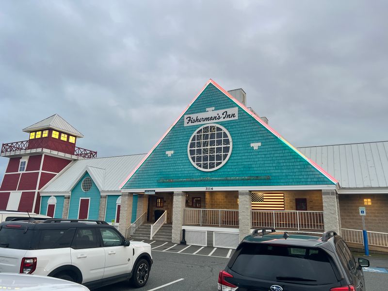 15 Maryland Seafood Shacks Only Locals Know For Steamed Crabs And Old Bay Magic - Decor Hint Fisherman's Inn