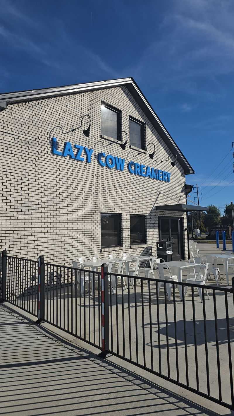 16 Tennessee Ice Cream Stops So Good Not Even Winter Slows Them Down - Decor Hint Lazy Cow Creamery