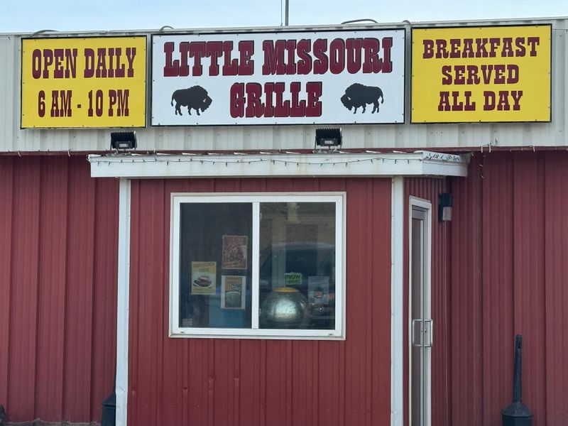 14 North Dakota Small-Town Restaurants Full Of Charm And Midwest Hospitality - Decor Hint Little Missouri Grille