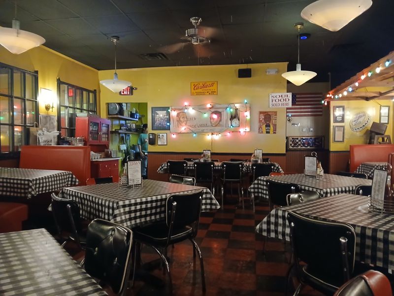 15 Mississippi Restaurants That Prove The Best Food Never Lasts All Night - Decor Hint Ajax Diner