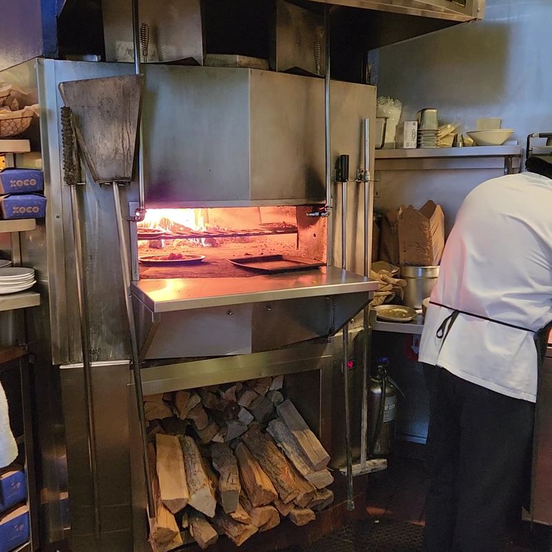 Stop By This Chicago Restaurant For Some Of The City's Best Chocolate - Decor Hint Sustainability Meets Deliciousness