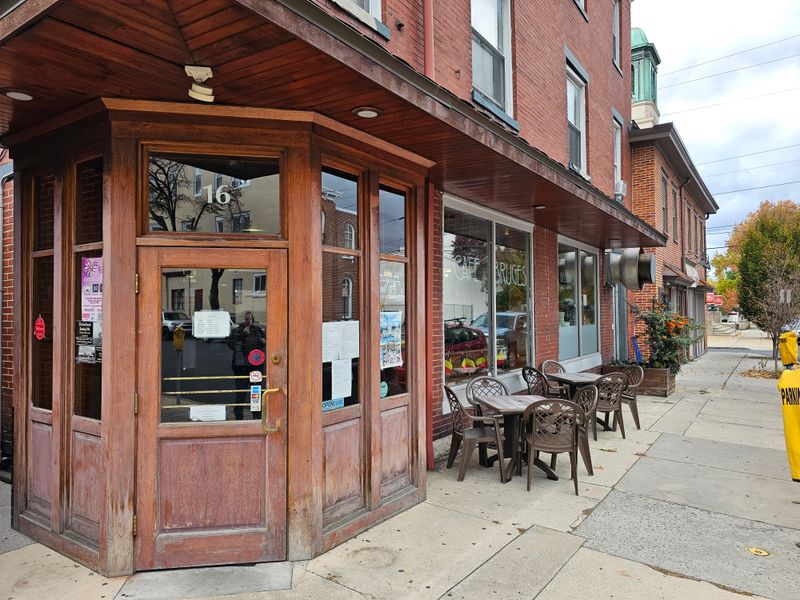 11 Undercover Restaurants In Pennsylvania That Serve Big Flavor - Decor Hint Cafe Bruges