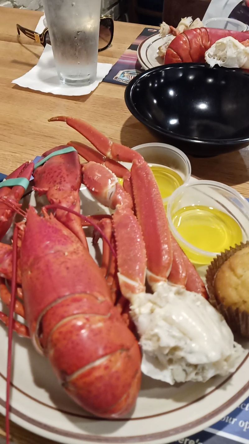 Rhode Island Buffet Where Every Sweet Treat Feels Like A Celebration - Decor Hint Lobster That Doesn't Require A Second Mortgage