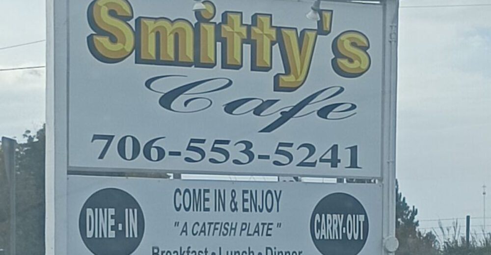 The Must Try Catfish Destination Hiding In Plain Sight In Woodbury - Decor Hint