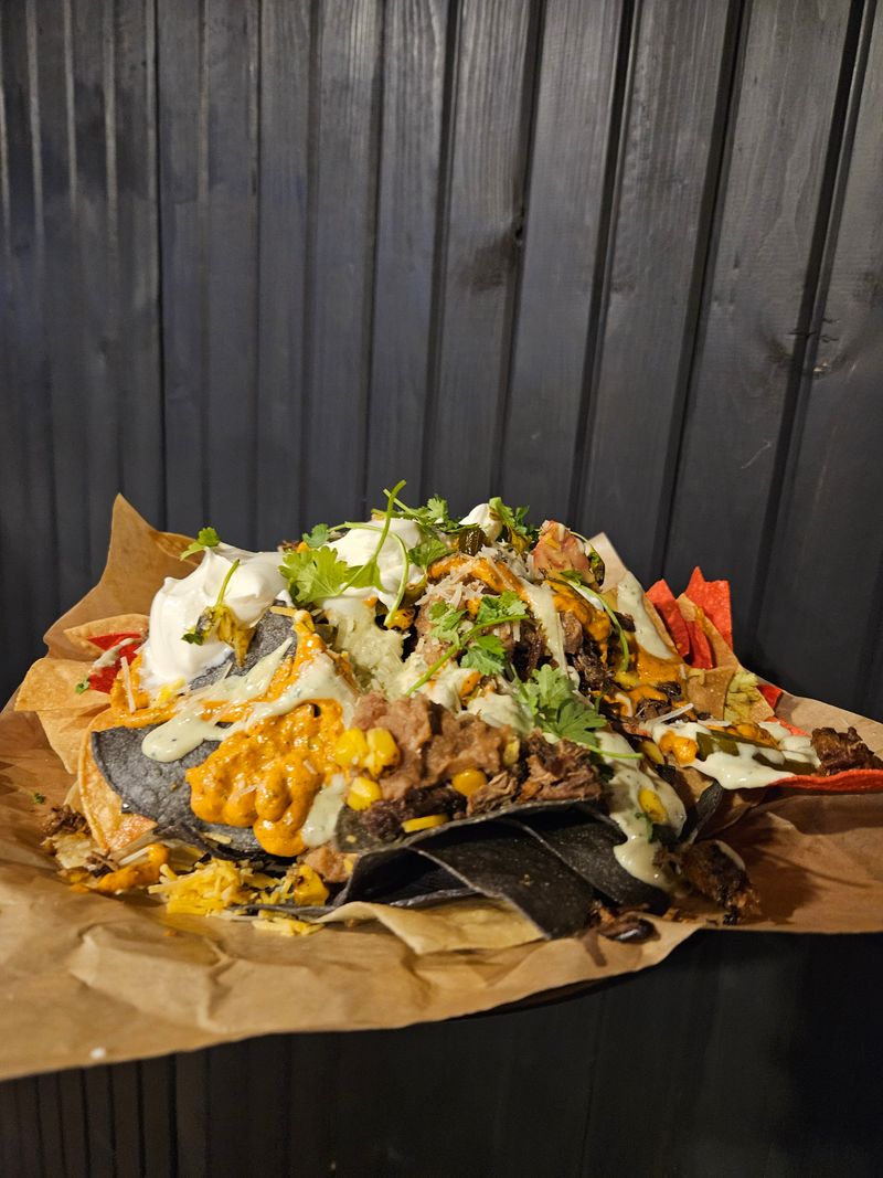 16 Iconic Tennessee Restaurants Where Locals And Tourists Alike Can't Resist - Decor Hint Rendezvous