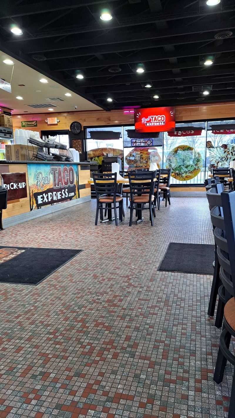 Atmosphere That Feels Like Family Gathering