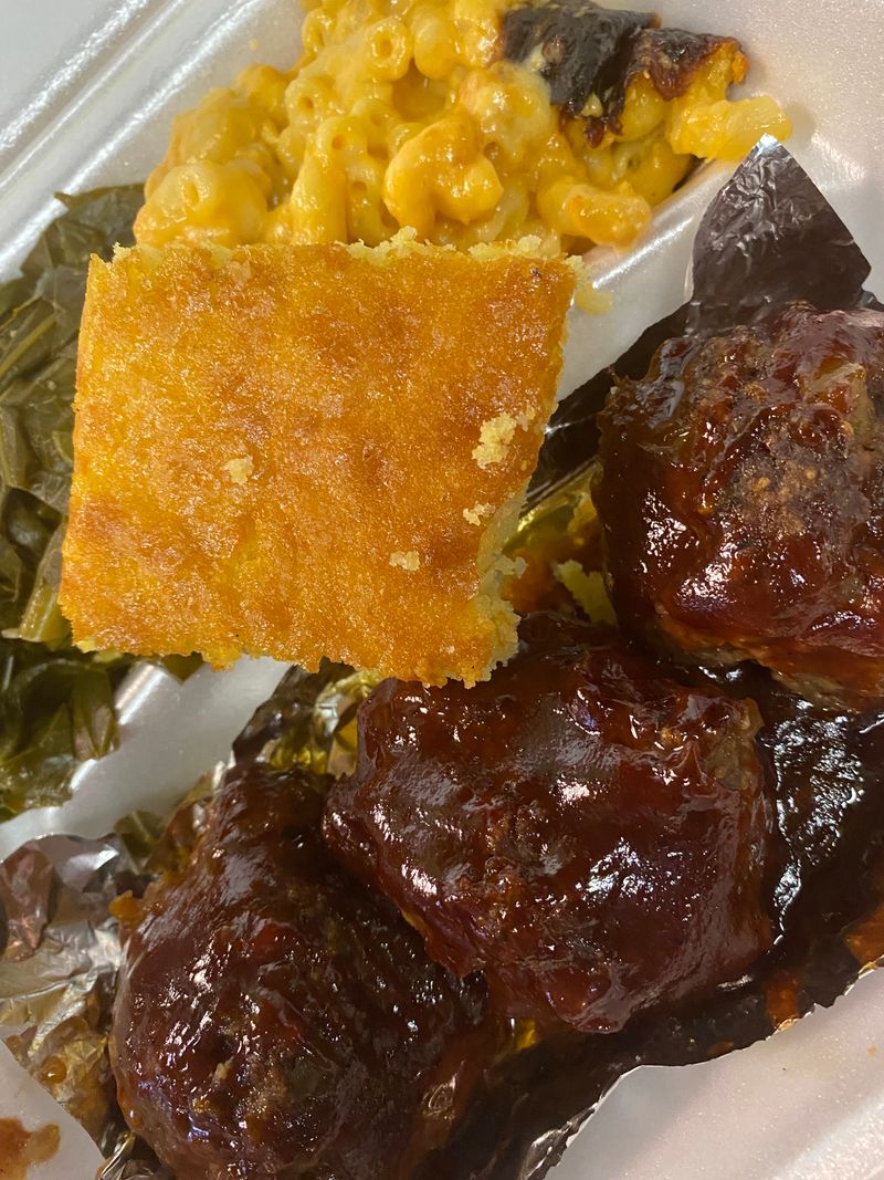 9 West Virginia Soul Food Buffets Worth The Drive For True Homemade Flavor - Decor Hint Mama's Southern Cafe