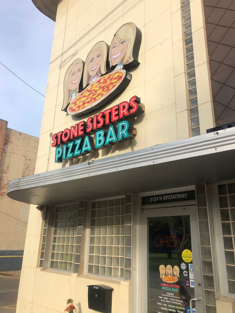12 Oklahoma Pizza Spots Proving Great Flavor Is Worth Traveling For - Decor Hint Stone Sisters Pizza Bar