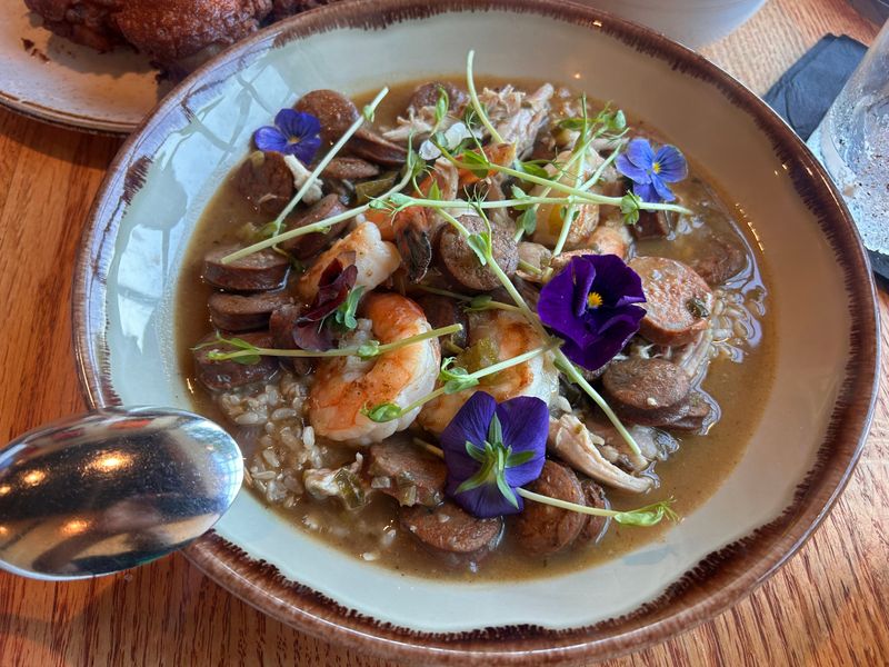 15 California Diners Serving Fried Chicken With That Perfect Homemade Comfort - Decor Hint Alta Adams