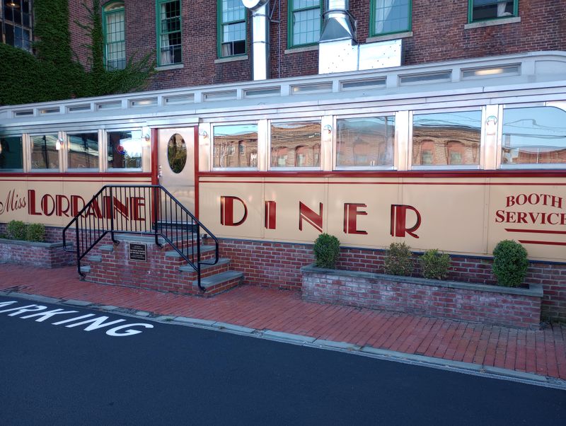10 New England Soul Food Spots In Rhode Island That Perfectly Capture Southern Flavor - Decor Hint Miss Lorraine's Diner