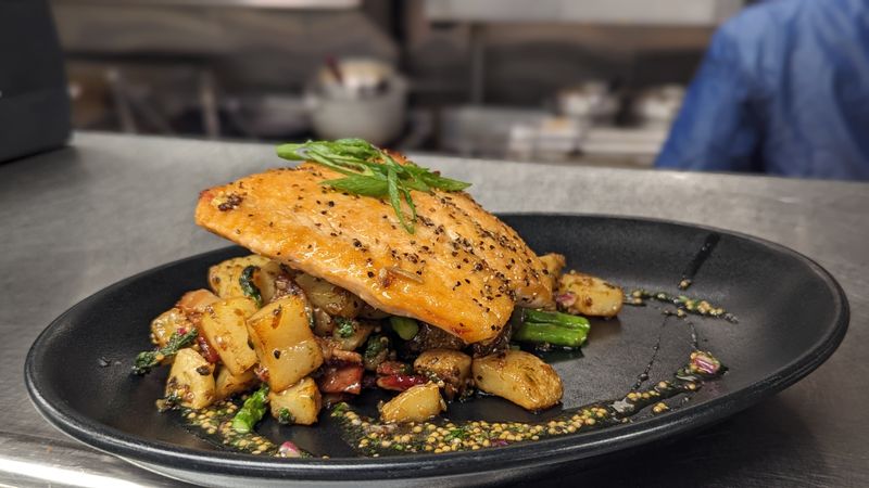 11 Oklahoma Tavern Fish Fries That Feel Like A Small-Town Friday You'll Never Forget - Decor Hint OKC Tap House