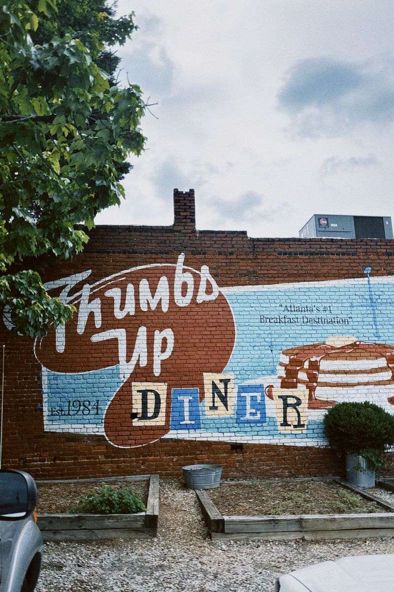 These 14 Georgia Soul Food Buffets Are Legendary For A Reason Bring Your Appetite - Decor Hint Thumbs Up Diner