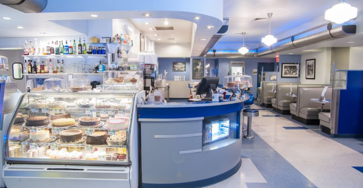 These Madison Restaurants Serve The Comfort Food Everyone Craves - Decor Hint