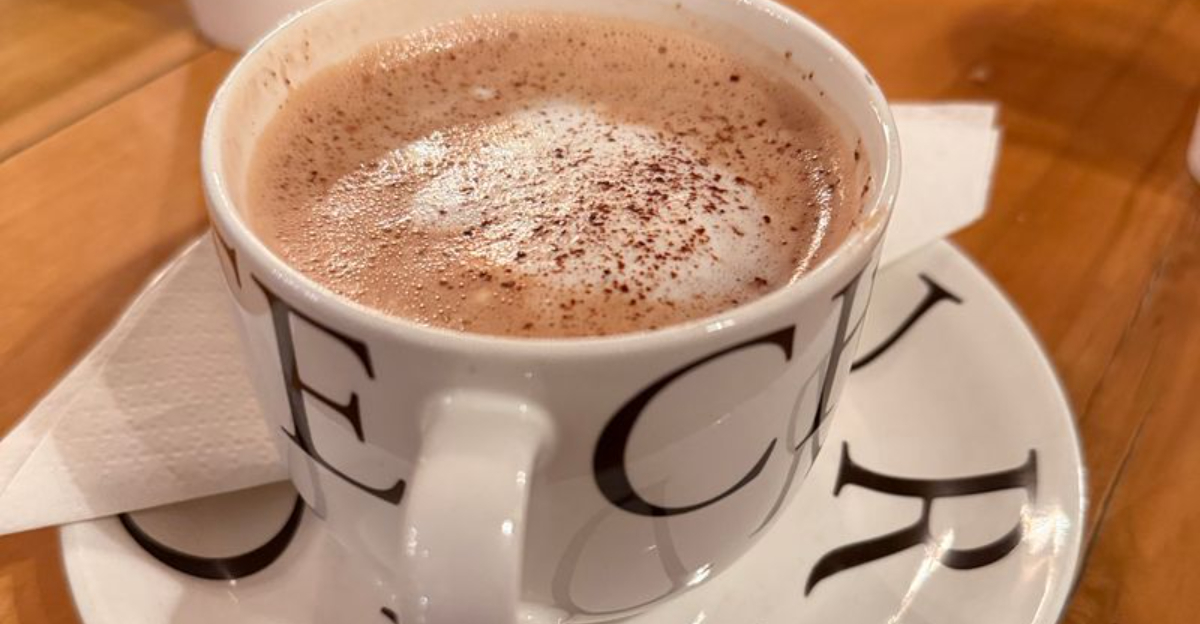 This Boston Cafe Turns Hot Chocolate Into A Luxury - Decor Hint